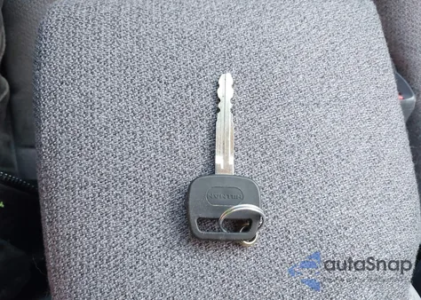 1998 Toyota Tacoma Base V6 z USA, uszkodzony, nr VIN 4TAWN72N2WZ057216